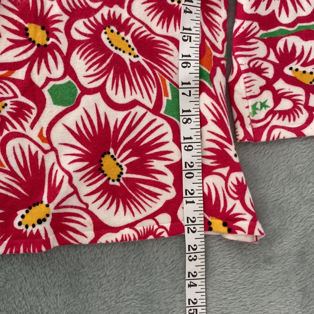 Hot Pink white yellow black green floral knit top v neck and scoop back - Picture 5 of 9